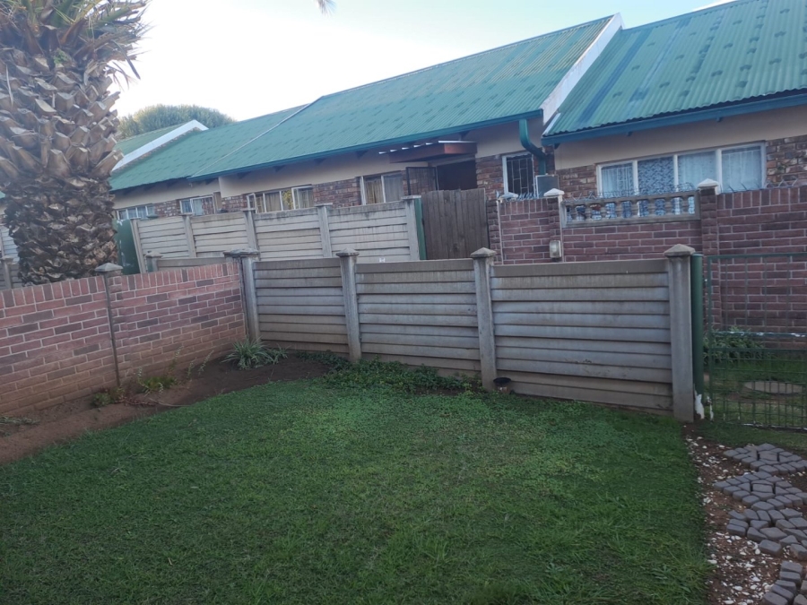 2 Bedroom Property for Sale in Uitsig Free State